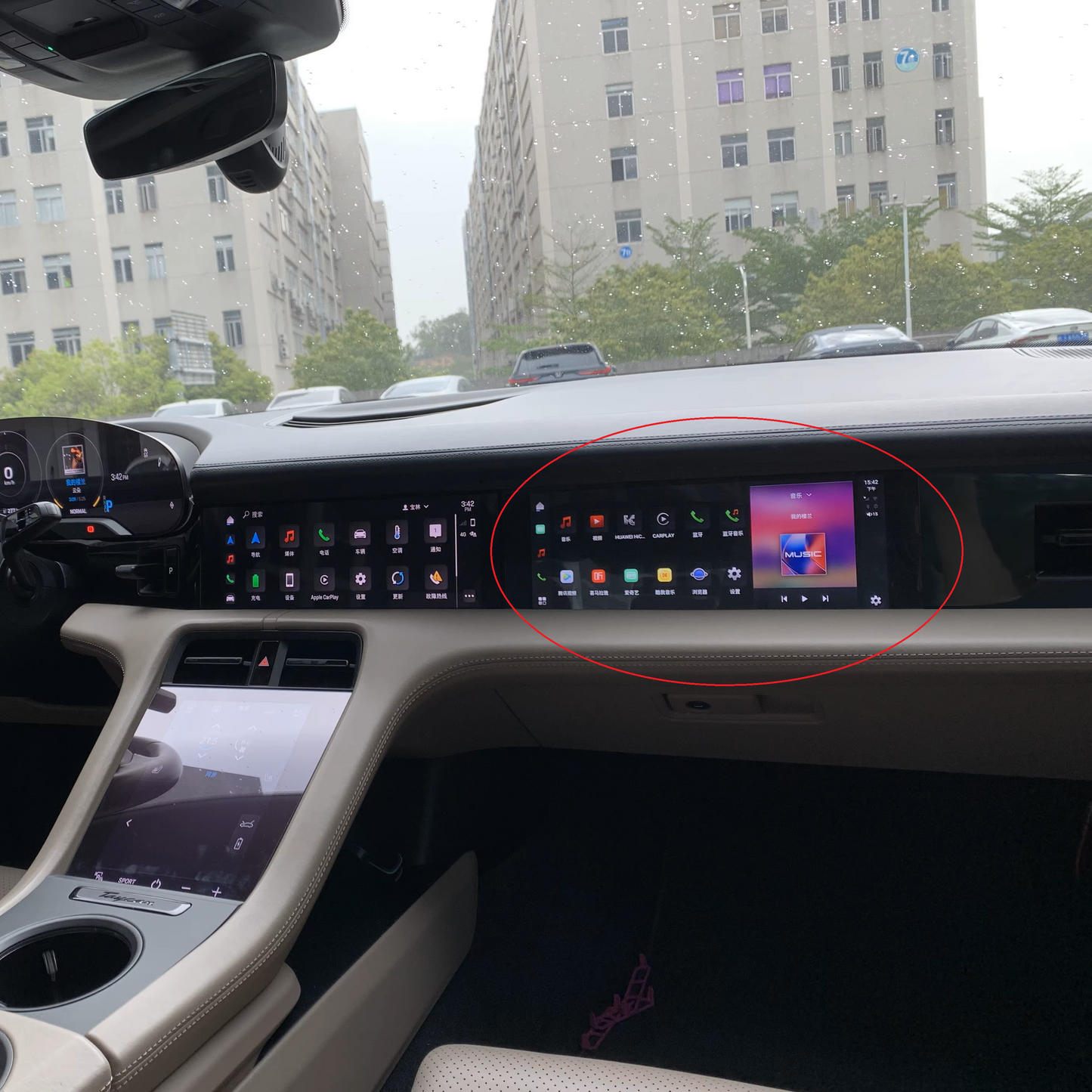 Display autorádio s Android 13 a bezdrátovým CarPlay pro Porsche Taycan (2020-2025)